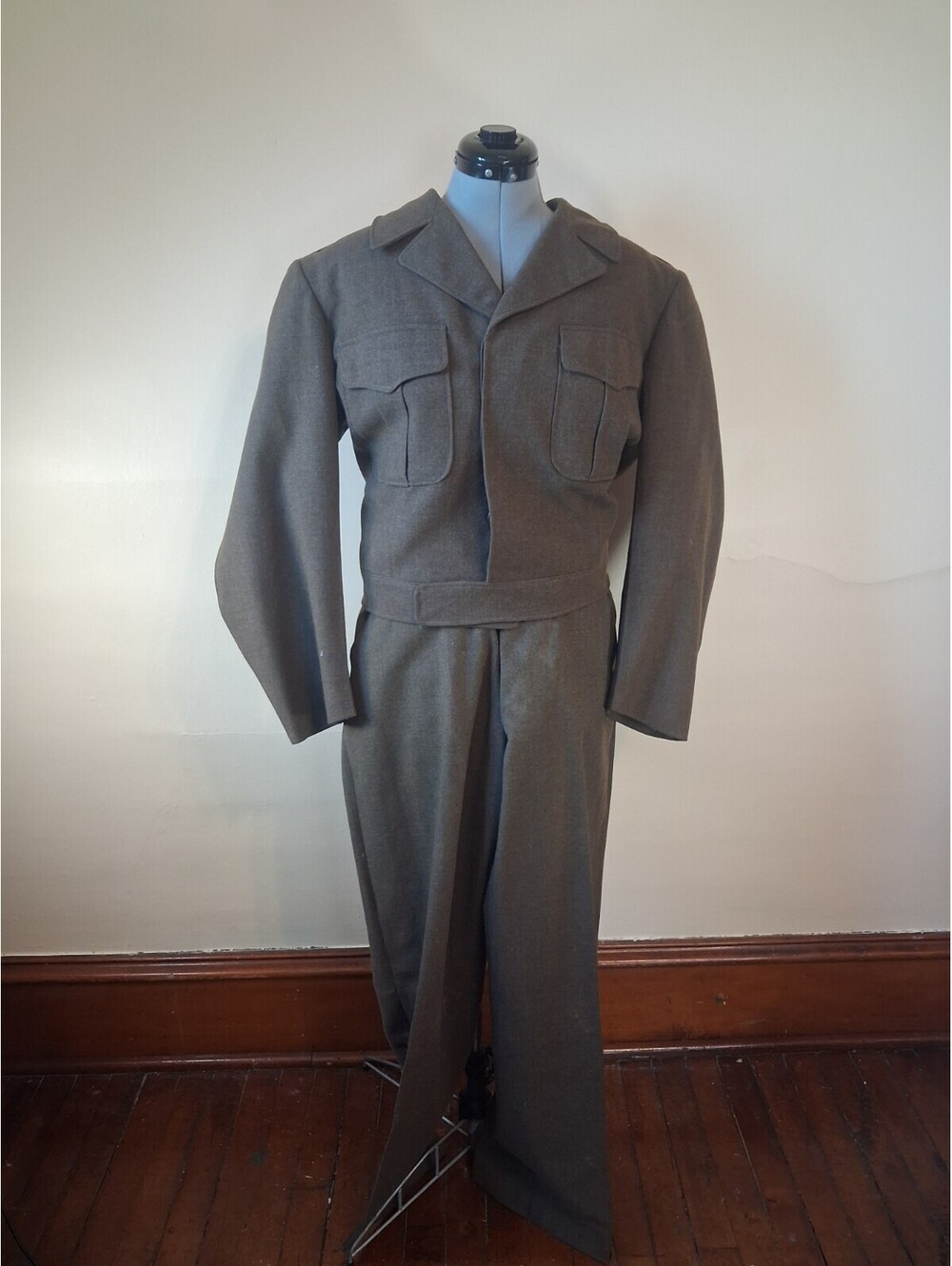 Vintage 1940s WW2 Army Uniform, Army Greens Jacket And Pants, United States